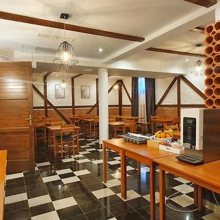 扎顿公寓酒店 外观 照片