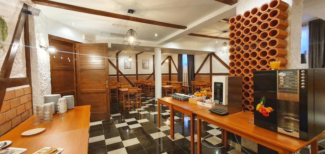 扎顿公寓酒店 外观 照片